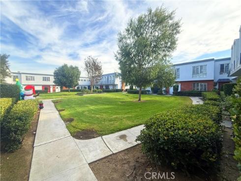 1974 W Glenoaks E Avenue, Anaheim, CA