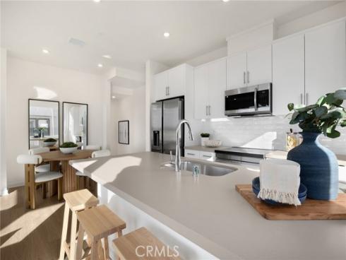 109 S Laxore 306 Street, Anaheim, CA