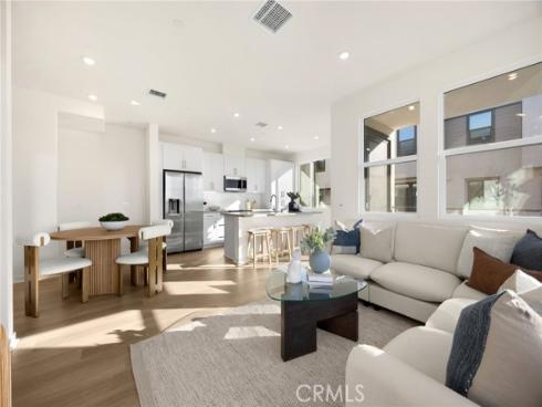 109 S Laxore 306 Street, Anaheim, CA