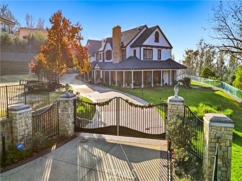 381 S Henning Way, Anaheim, CA