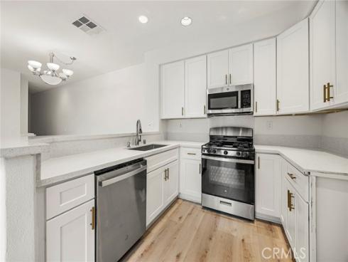 932 S Country Glen , Anaheim, CA