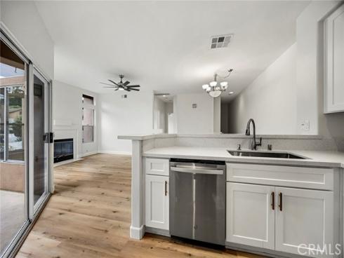 932 S Country Glen , Anaheim, CA