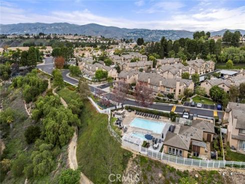 932 S Country Glen , Anaheim, CA