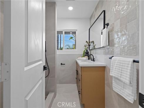 2507 E Banyan Court, Anaheim, CA