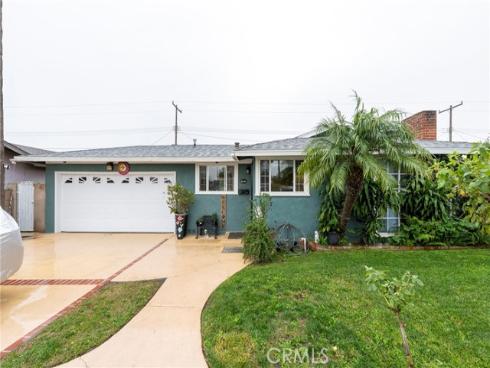 2136 W Clover , Anaheim, CA