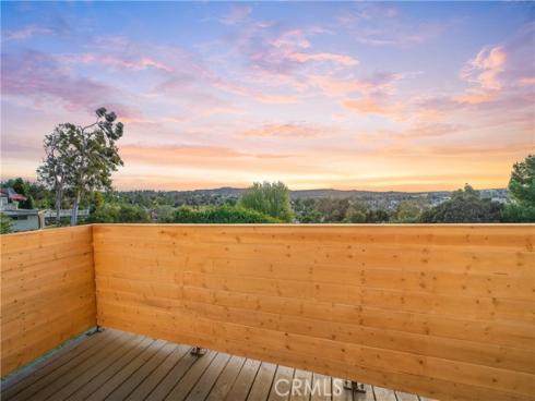 100 S Saddleback , Anaheim, CA