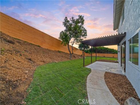 100 S Saddleback , Anaheim, CA