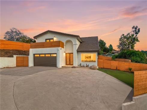 100 S Saddleback  , Anaheim, CA