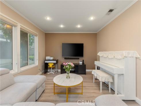 2157 W Essex Circle , Anaheim, CA