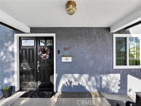 707 W La Verne , Anaheim, CA