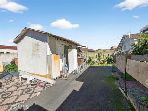 707 W La Verne , Anaheim, CA