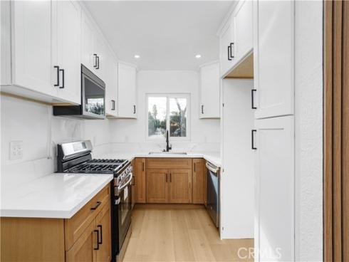 1425 E Vermont , Anaheim, CA