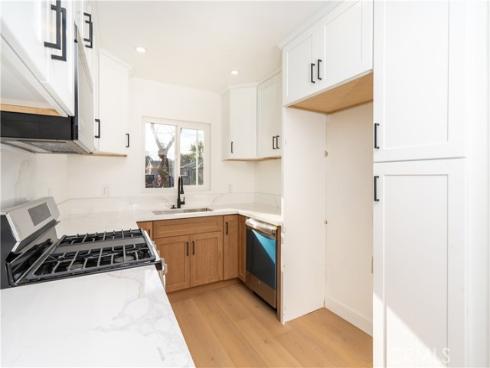 1425 E Vermont , Anaheim, CA