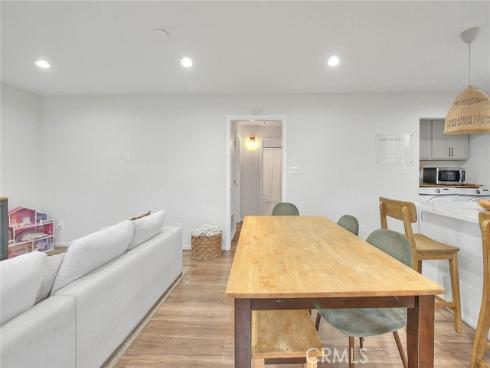 1237 N Evergreen , Anaheim, CA