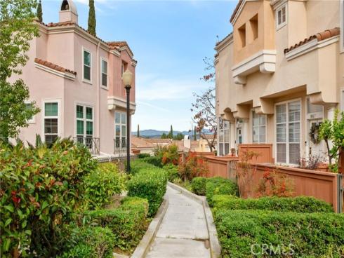 8087 E Santo Court, Anaheim, CA