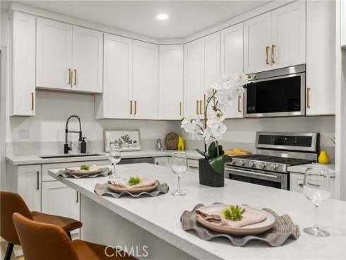 326 S Clementine , Anaheim, CA