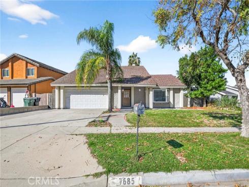 7685 E Calle Durango , Anaheim, CA