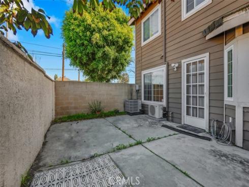 755 N East , Anaheim, CA