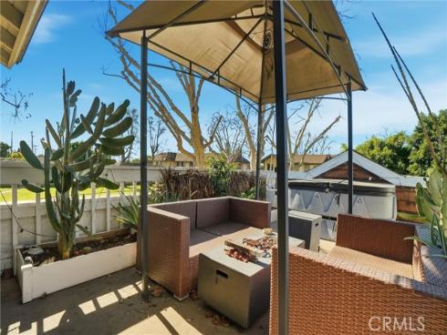 933 S Downey  20 , Anaheim, CA