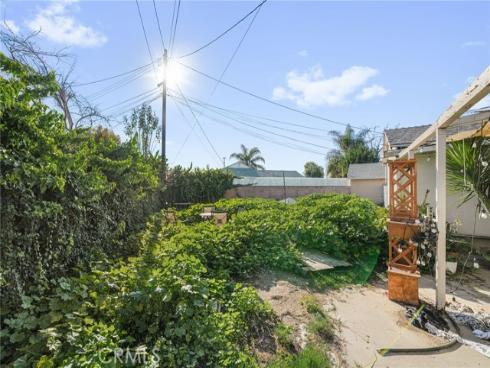 2106 W Cerritos , Anaheim, CA