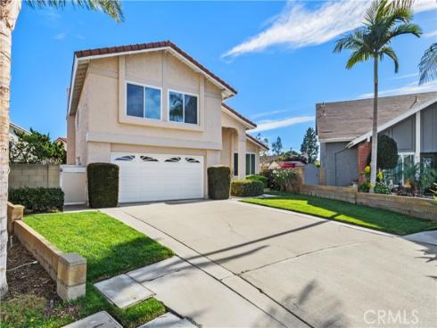 2210 E. Oshkosh Circle , Anaheim, CA