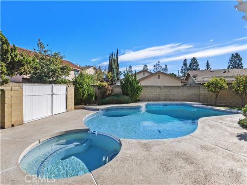 2210 E. Oshkosh Circle , Anaheim, CA