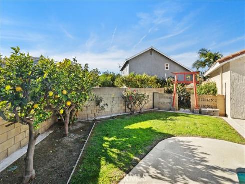 2210  E. Oshkosh Circle  , Anaheim, CA