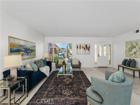 2210 E. Oshkosh Circle , Anaheim, CA