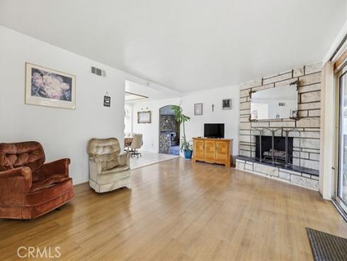 1934 S Robert   Lane, Anaheim, CA