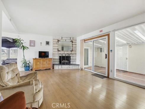 1934 S Robert   Lane, Anaheim, CA