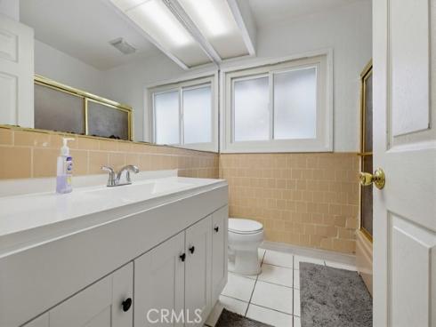 1934 S Robert   Lane, Anaheim, CA