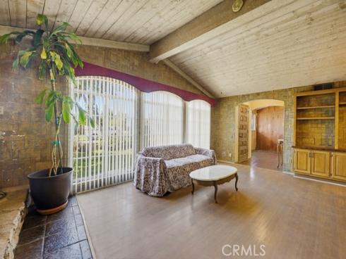 1934 S Robert   Lane, Anaheim, CA