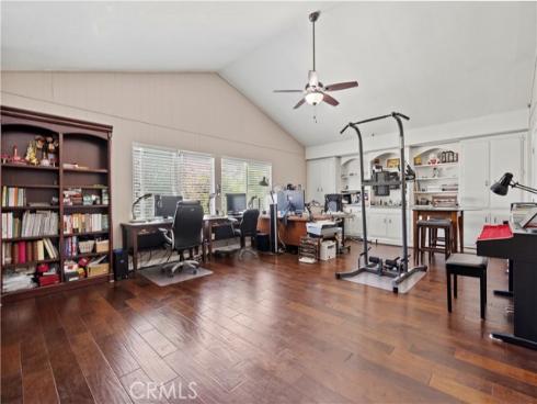 6911 E Williams , Anaheim, CA