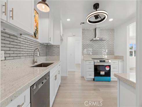 1737 W Cris , Anaheim, CA