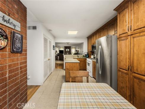 1071 S Avocado Way, Anaheim, CA