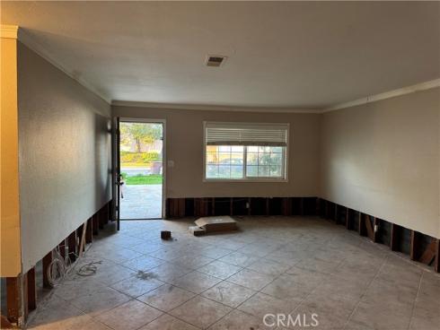 3186 E Radcliffe Avenue, Anaheim, CA