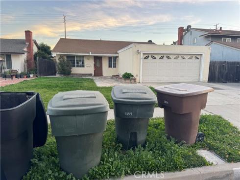 3186 E Radcliffe Avenue, Anaheim, CA