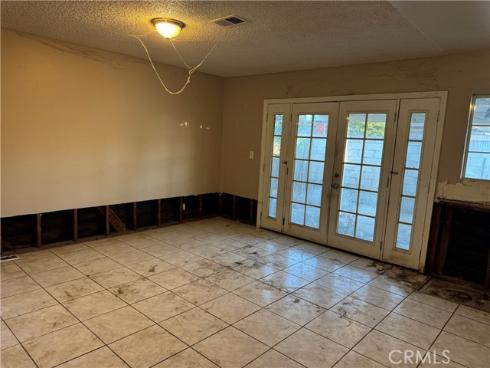 3186 E Radcliffe Avenue, Anaheim, CA