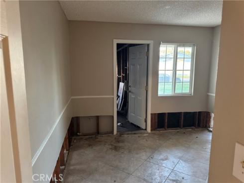 3186 E Radcliffe Avenue, Anaheim, CA