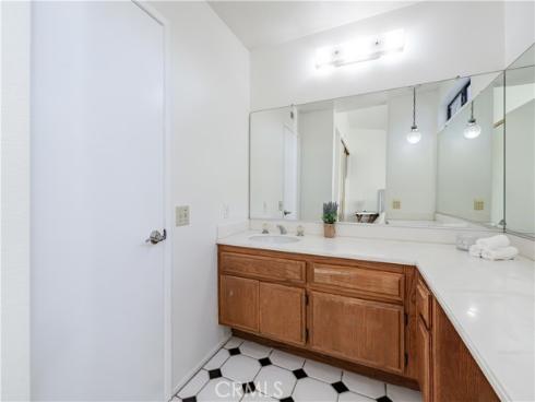 1935 W Clipper 50 , Anaheim, CA