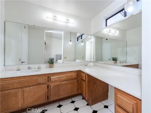 1935 W Clipper 50 , Anaheim, CA