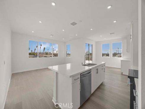 107 S. Laxore 408 , Anaheim, CA