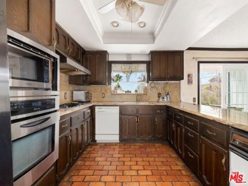 7680 E Eucalyptus Way, Anaheim, CA