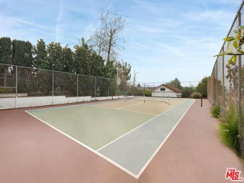 7680 E Eucalyptus Way, Anaheim, CA