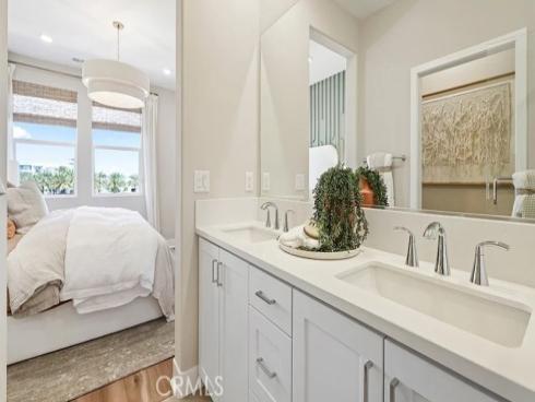 1770 E Park 24 Street, Anaheim, CA