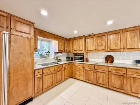 2034 S Flippen Drive , Anaheim, CA