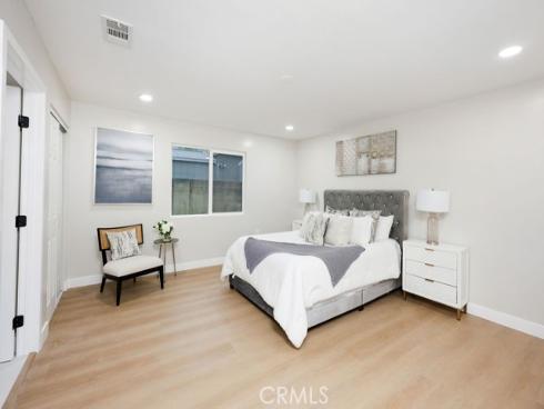 916 N West , Anaheim, CA