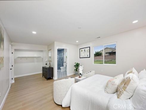 916 N West , Anaheim, CA