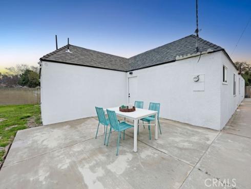 916 N West , Anaheim, CA