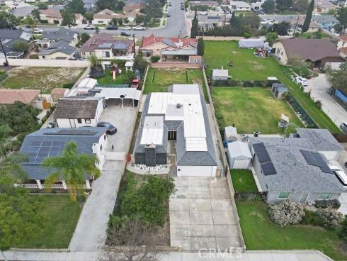 916 N West , Anaheim, CA